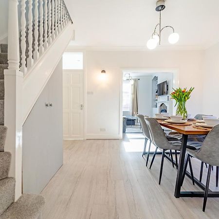 Southview Stays - Three Bedroom House Τσέστερ Εξωτερικό φωτογραφία