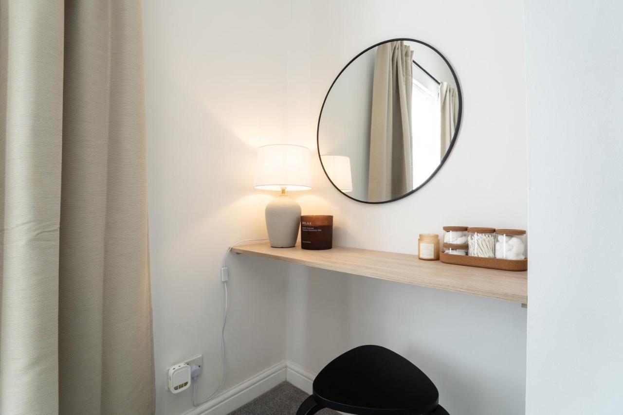 Southview Stays - Three Bedroom House Τσέστερ Εξωτερικό φωτογραφία