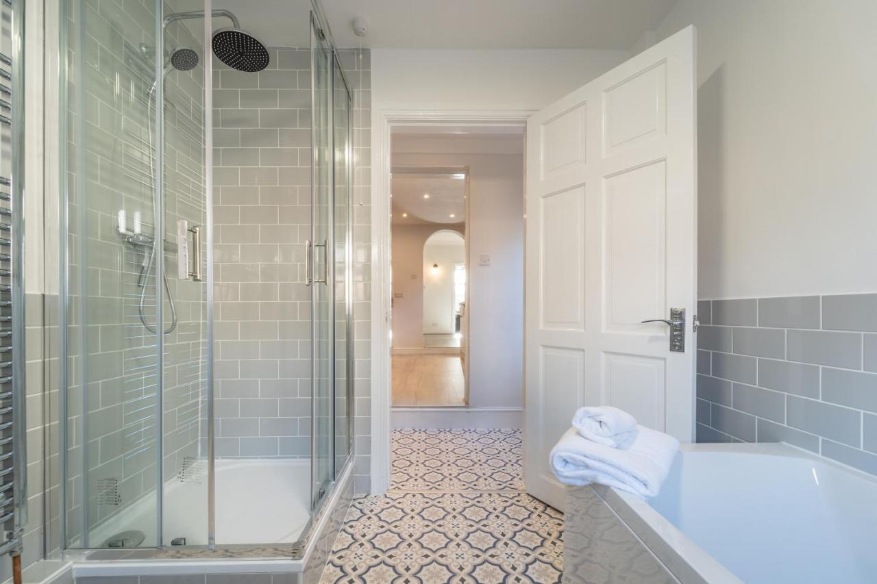 Southview Stays - Three Bedroom House Τσέστερ Εξωτερικό φωτογραφία