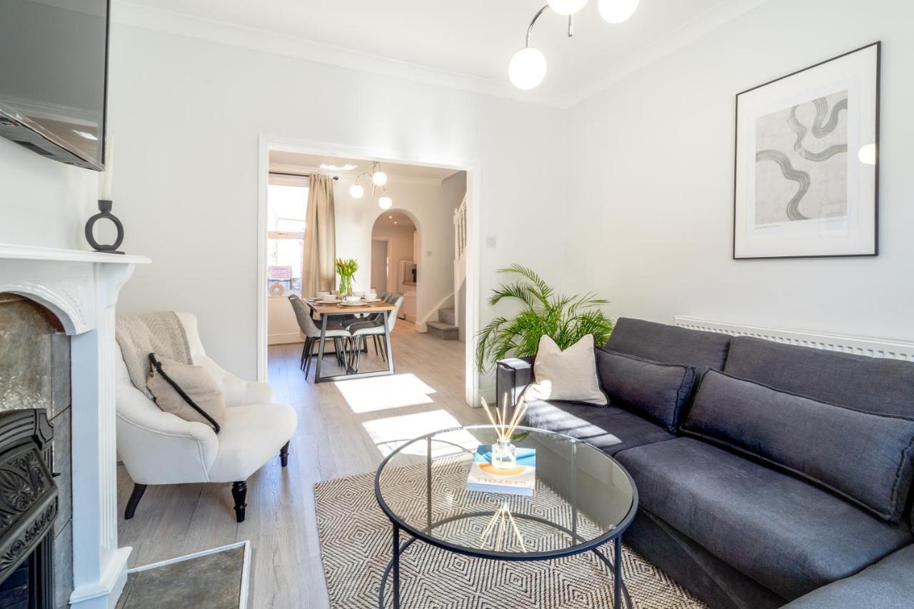 Southview Stays - Three Bedroom House Τσέστερ Εξωτερικό φωτογραφία